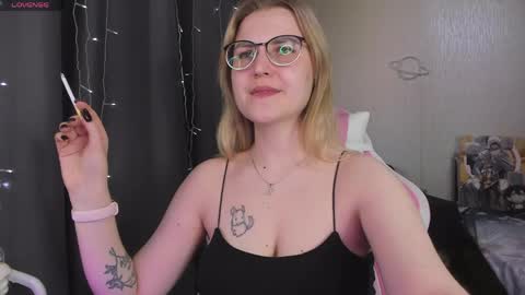 Eva online show from April 24, 2026, 3:58 pm