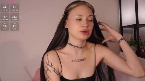 Snapshot of eva_pixie chatting on September 14, 2025, 3:22 pm Eva online show from September 14, 2025, 3:22 pm