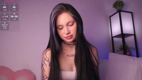 Snapshot of eva_pixie chatting on October 3, 2025, 3:09 pm Eva online show from October 3, 2025, 3:09 pm