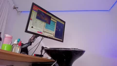 Eva online show from February 21, 2026, 8:21 pm