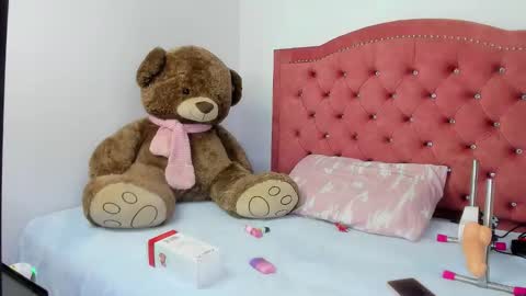 eva_rosse7 online show from September 21, 2025, 7:32 am