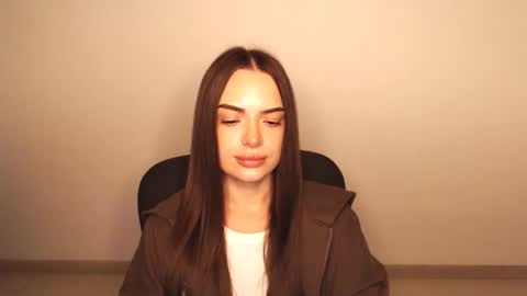 Snapshot of eva_rossee_ chatting on October 4, 2025, 5:22 pm Eva online show from October 4, 2025, 5:22 pm