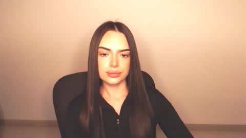 Snapshot of eva_rossee_ chatting on October 20, 2025, 7:03 pm Eva online show from October 20, 2025, 7:03 pm