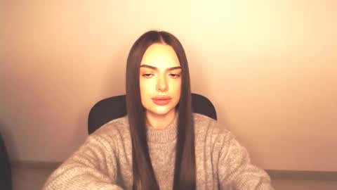 Snapshot of eva_rossee_ chatting on October 28, 2025, 6:32 pm Eva online show from October 28, 2025, 6:32 pm