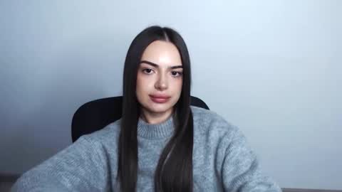 Snapshot of eva_rossee_ chatting on November 19, 2025, 1:44 pm Eva online show from November 19, 2025, 1:44 pm