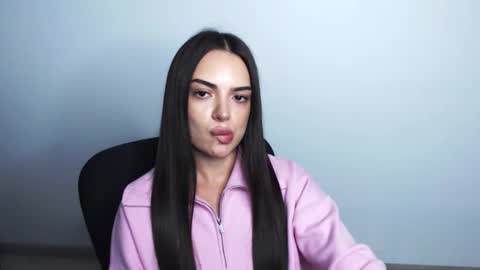 Snapshot of eva_rossee_ chatting on November 20, 2025, 3:01 pm Eva online show from November 20, 2025, 3:01 pm