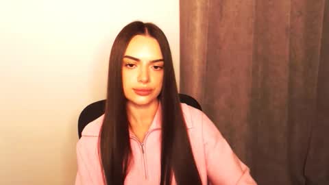 Snapshot of eva_rossee_ chatting on November 26, 2025, 5:47 pm Eva online show from November 26, 2025, 5:47 pm