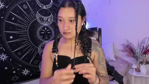 Snapshot of eva_sanderslee chatting on February 15, 2026, 9:08 am Eva online show from February 15, 2026, 9:08 am