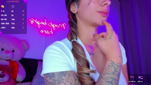 Eva Shinee online show from October 15, 2025, 11:10 am