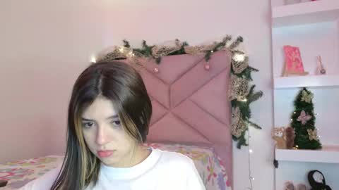 Snapshot of eva_sin18 chatting on December 20, 2025, 11:12 pm Eva Sin online show from December 20, 2025, 11:12 pm