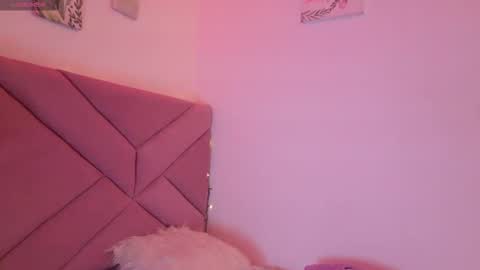 Snapshot of eva_sin18 chatting on February 18, 2026, 11:22 pm Eva Sin online show from February 18, 2026, 11:22 pm