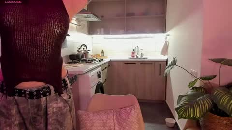 Snapshot of eva_sun chatting on April 24, 2026, 5:26 pm Fansly - - use this referral link to support me online show from April 24, 2026, 5:26 pm