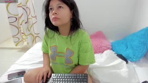 Snapshot of eva_sweet2 chatting on January 26, 2025, 4:51 pm Estefania online show from January 26, 2025, 4:51 pm