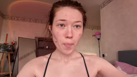 eva varnerr online show from May 11, 2026, 6:41 am