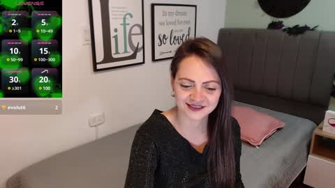 Snapshot of eva_villa chatting on December 17, 2024, 1:38 pm Eva online show from December 17, 2024, 1:38 pm