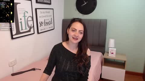 Snapshot of eva_villa chatting on December 24, 2024, 3:37 pm Eva online show from December 24, 2024, 3:37 pm
