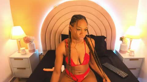 Snapshot of evaa_martinez chatting on May 20, 2026, 12:22 pm Eva online show from May 20, 2026, 12:22 pm