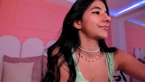 Snapshot of evaa_rose_ chatting on February 15, 2025, 11:50 am Eva online show from February 15, 2025, 11:50 am