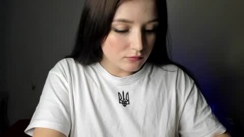 Eva online show from February 14, 2025, 10:36 pm