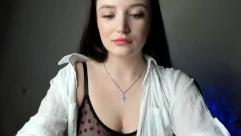 Eva online show from March 12, 2025, 8:52 pm