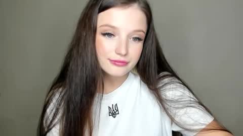 Eva online show from October 16, 2025, 11:44 am