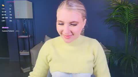 Eva  online show from May 13, 2026, 2:42 am