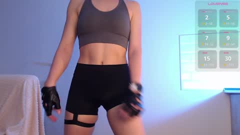 Snapshot of evahailey_ chatting on December 3, 2024, 5:09 am Eva online show from December 3, 2024, 5:09 am
