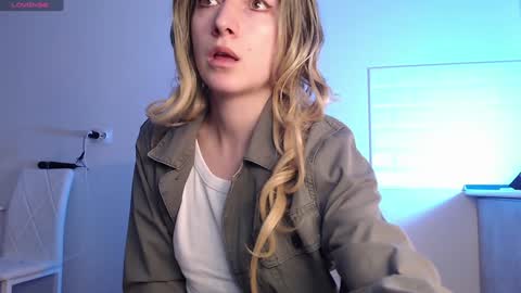 Snapshot of evahailey_ chatting on December 8, 2024, 4:46 am Eva online show from December 8, 2024, 4:46 am