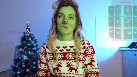 Snapshot of evahailey_ chatting on December 25, 2024, 7:57 am Eva online show from December 25, 2024, 7:57 am