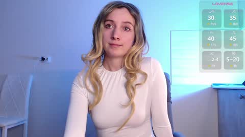 Snapshot of evahailey_ chatting on January 17, 2025, 5:11 am Eva online show from January 17, 2025, 5:11 am