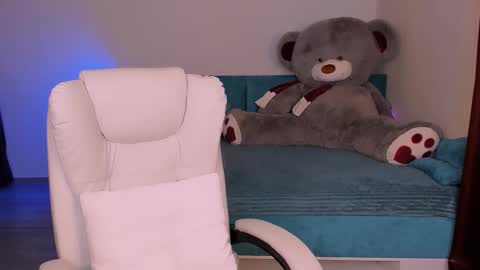 Snapshot of evaharve chatting on December 13, 2024, 1:37 am Eva online show from December 13, 2024, 1:37 am