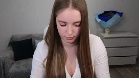 Eva online show from January 1, 2025, 3:03 pm