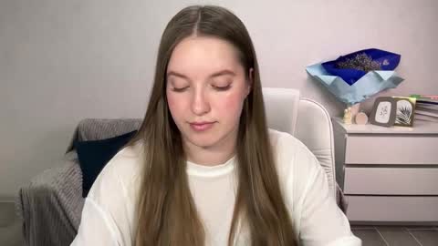 Eva online show from November 21, 2025, 8:07 pm