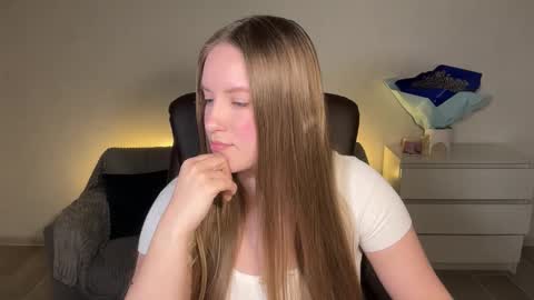 Eva online show from March 27, 2026, 5:56 pm