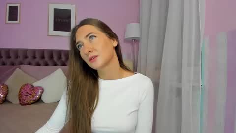 Snapshot of evalaniss chatting on September 19, 2025, 2:46 am Eva online show from September 19, 2025, 2:46 am