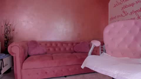 Snapshot of evanew_ chatting on January 28, 2025, 9:50 pm Eva online show from January 28, 2025, 9:50 pm