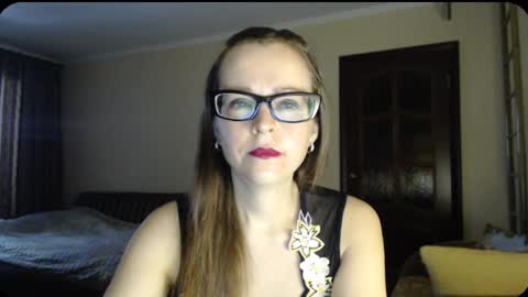 Snapshot of evangeline06 chatting on December 16, 2024, 8:41 am YourMistress online show from December 16, 2024, 8:41 am