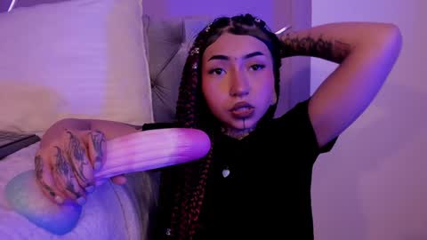 Snapshot of evangeline_bell chatting on January 14, 2025, 2:11 pm Eva online show from January 14, 2025, 2:11 pm