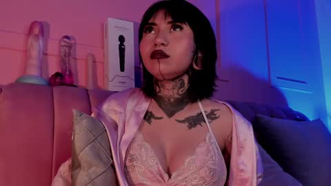 Snapshot of evangeline_bell chatting on February 1, 2025, 3:07 pm Eva online show from February 1, 2025, 3:07 pm