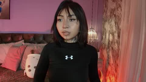 Snapshot of evangeline_bell chatting on November 13, 2025, 8:30 pm Eva online show from November 13, 2025, 8:30 pm