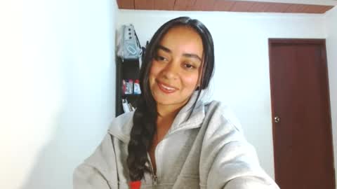 evangelinne_01 online show from July 29, 2026, 4:27 pm