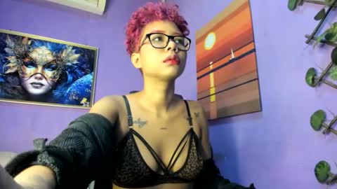 evangely15_ online show from November 9, 2025, 11:41 am