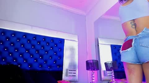 evanllelyne online show from November 20, 2025, 12:16 pm