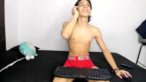 Snapshot of evans_collins24 chatting on January 6, 2026, 12:36 am Evans collins24 online show from January 6, 2026, 12:36 am