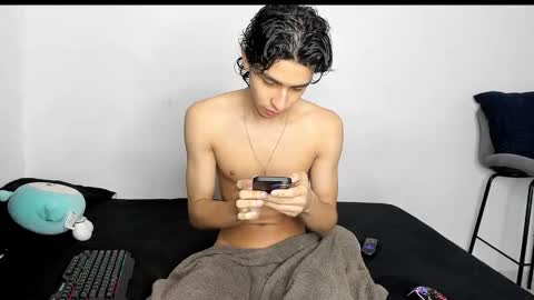 Snapshot of evans_collins24 chatting on January 9, 2026, 11:17 pm Evans collins24 online show from January 9, 2026, 11:17 pm