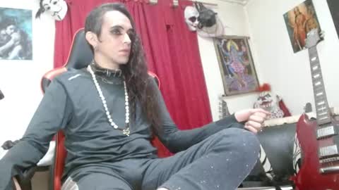 Snapshot of evans_xy chatting on April 22, 2026, 1:41 am evans_xy online show from April 22, 2026, 1:41 am
