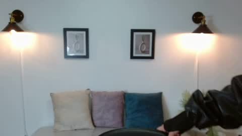 Snapshot of evanss_lx chatting on April 6, 2026, 7:04 pm Evanssa lx online show from April 6, 2026, 7:04 pm