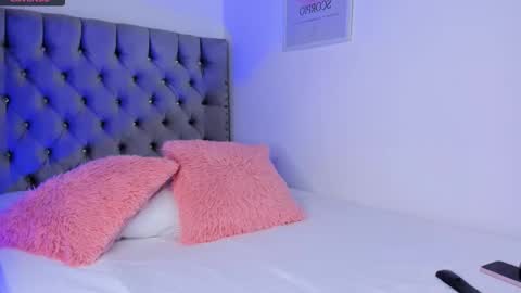 Eva Olimpo online show from March 3, 2026, 6:36 pm