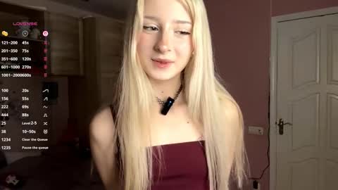 Eva online show from December 5, 2025, 7:06 am