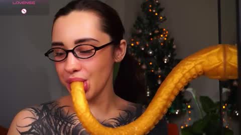 Snapshot of evarabbit chatting on January 19, 2026, 2:26 am Eva online show from January 19, 2026, 2:26 am